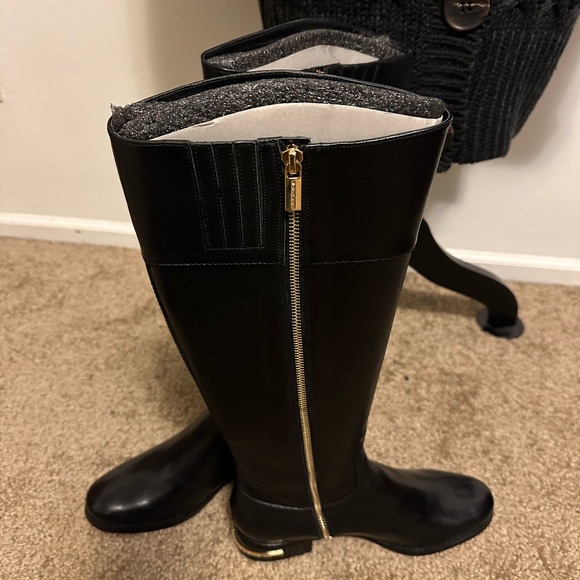 Knee high boot - Picture 5 of 5